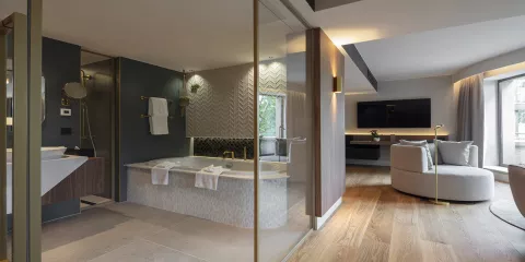 Martin Pecheur Suite